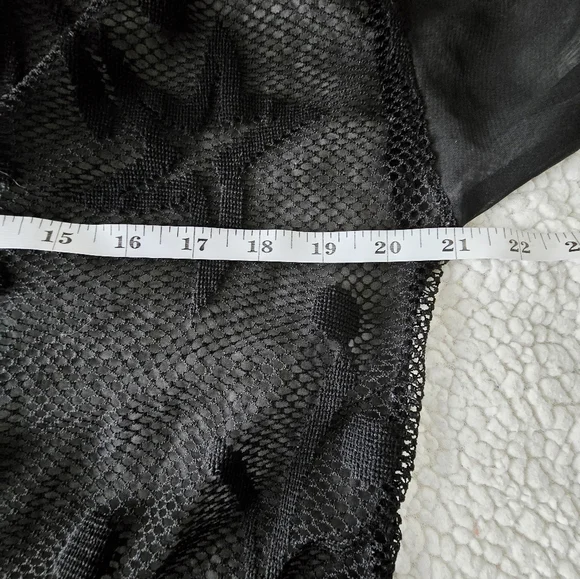 Effeci Black  Floral Mesh Button Up Blouse Size M - Picture 7 of 10